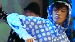 MIC男团现场即时表演舞蹈