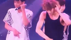 Kpop演出笑场出错合辑