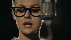 Edda Magnason - Sakta Vi Gå Genom Stan