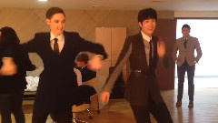 Takuya Blair 尬舞大跳 Catallena