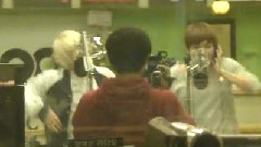 So Hot Kiss The Radio