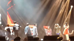 三个大傻在石头剪刀布