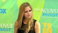 Avril Lavigne Bedridden For 5 Months With Lyme Disease