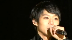 JYJ新歌首尔演唱会报道