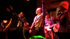 Bruno Mars & Girls On The Dance Floor Rock Remix