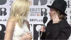 BRIT Awards 2014 Daily Mirror 采访