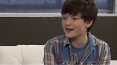 Talks Touring With Miranda Cosgrove clevverTV