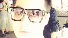 周汤豪<一又二分之一的夏天>INS更新