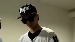 Teen Top的Niel与成烈电话连接Cut 中文字幕