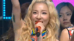 2NE1 - 一位受赏