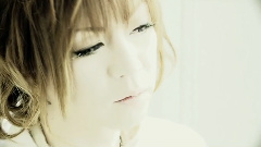 粒子に溶けて流れる涙と眩晕の葬に乱反射する再生の声