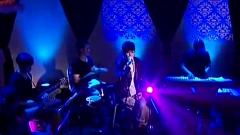 那个人不等于我们