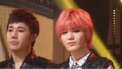 成烈用英语发言圣圭大笑