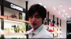 Innisfree挑选礼物送FANS