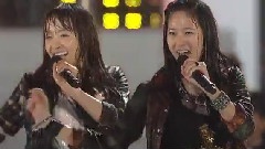 女团雨中表演合集