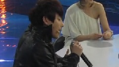 小鑫现场海豚音