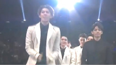 EXO获年度专辑奖 - 2014MAMA 现场版 14/12/03