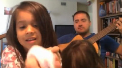 国外百万点击超可爱小女孩最新音乐秀