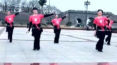 山歌牵出月亮来