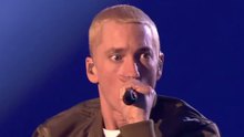 Berzerk+Rap God EMA2013 现场版