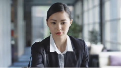 鈴懸の木の道で