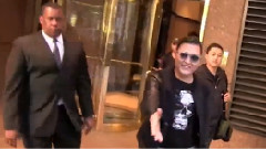 Psy And Scooter Braun Want Photographer To Dance The GentleMan In NYC