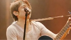 横断歩道を渡る人たち