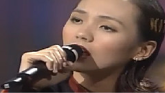 我悄悄地蒙上你的眼睛