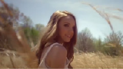 Danielle Bradbery - Young In America