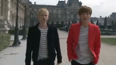 Super Junior Boys in City Paris