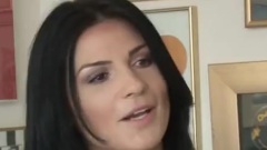 Ellie White Se Pregateste Deja De Noul Single 2011