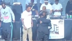 Snoop Doggy Dogg - Kendrick Lamar Gets Chocked Up