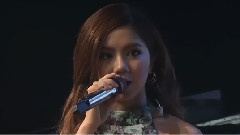 Live Performance & Interview at House of Blues