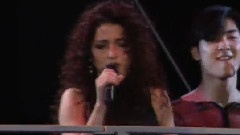 Gloria Estefan - Conga