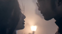 อยู่ตรงนี้ นานกว่านี้